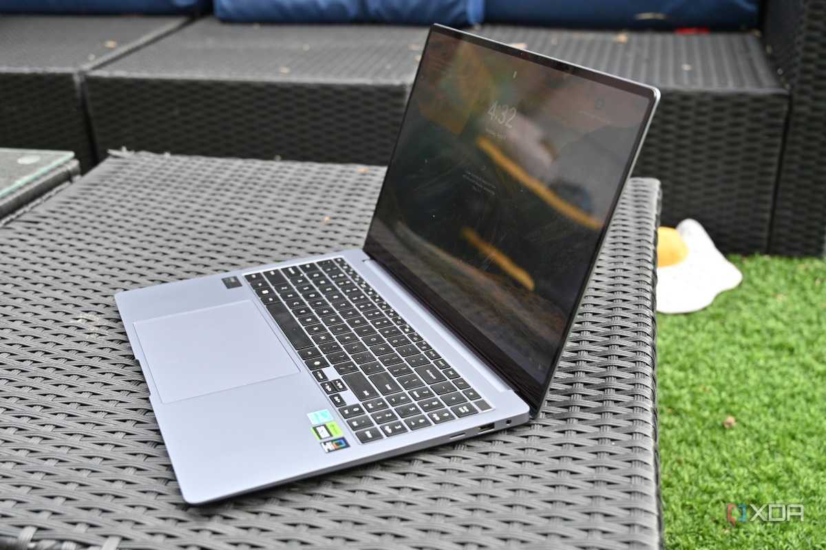 Samsung Galaxy Book 4 Ultra outdoor side view