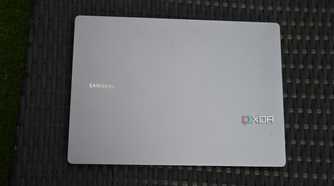 Samsung Galaxy Book 4 Ultra outdoor top