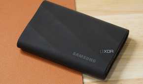 Samsung-T9-Portable-SSD-