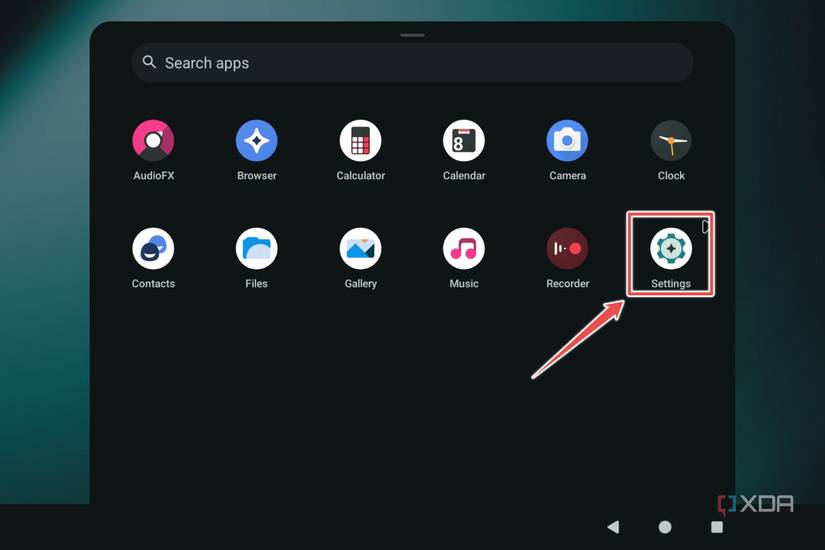LineageOS with the Settings app highlighted