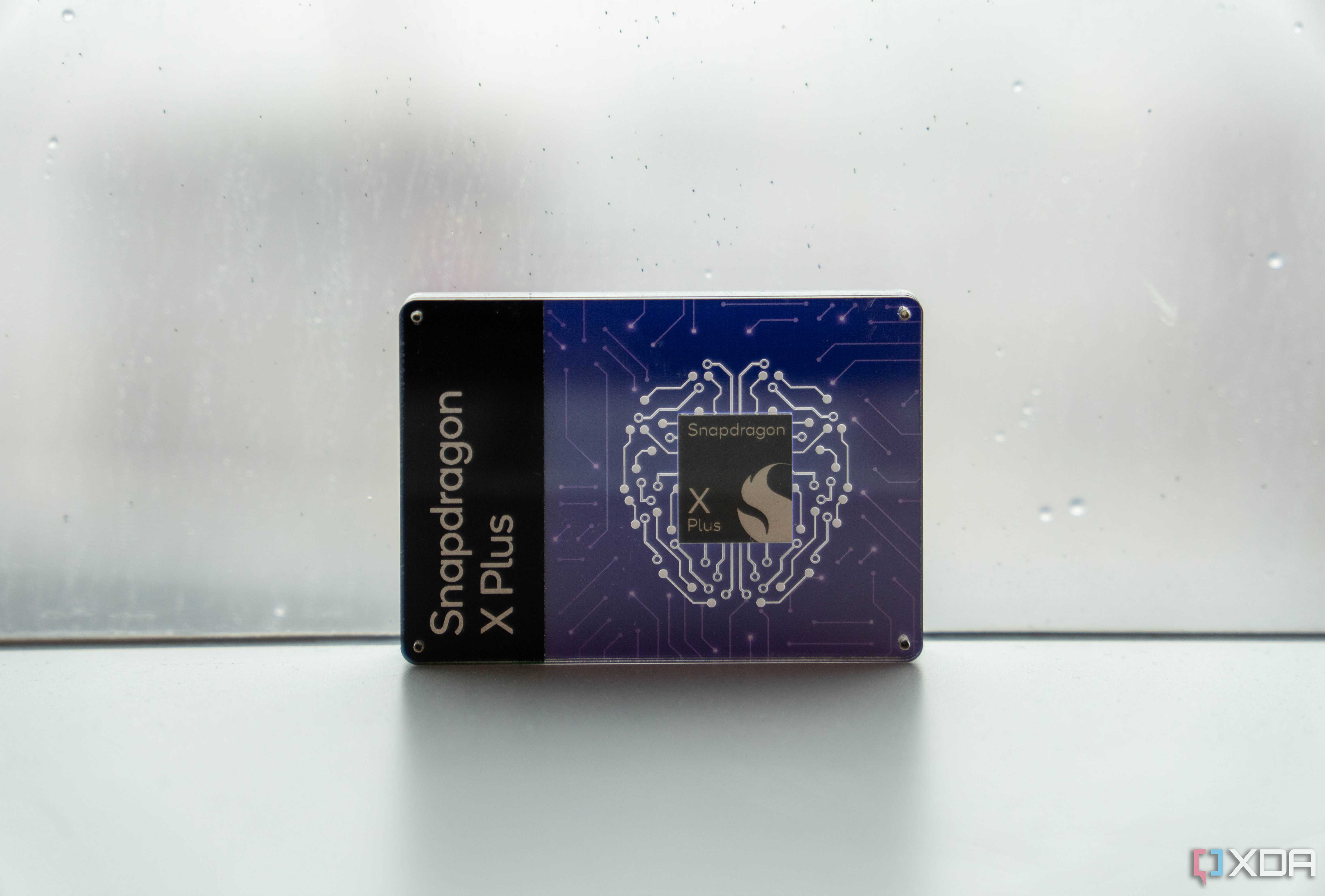 Snapdragon X Plus-10
