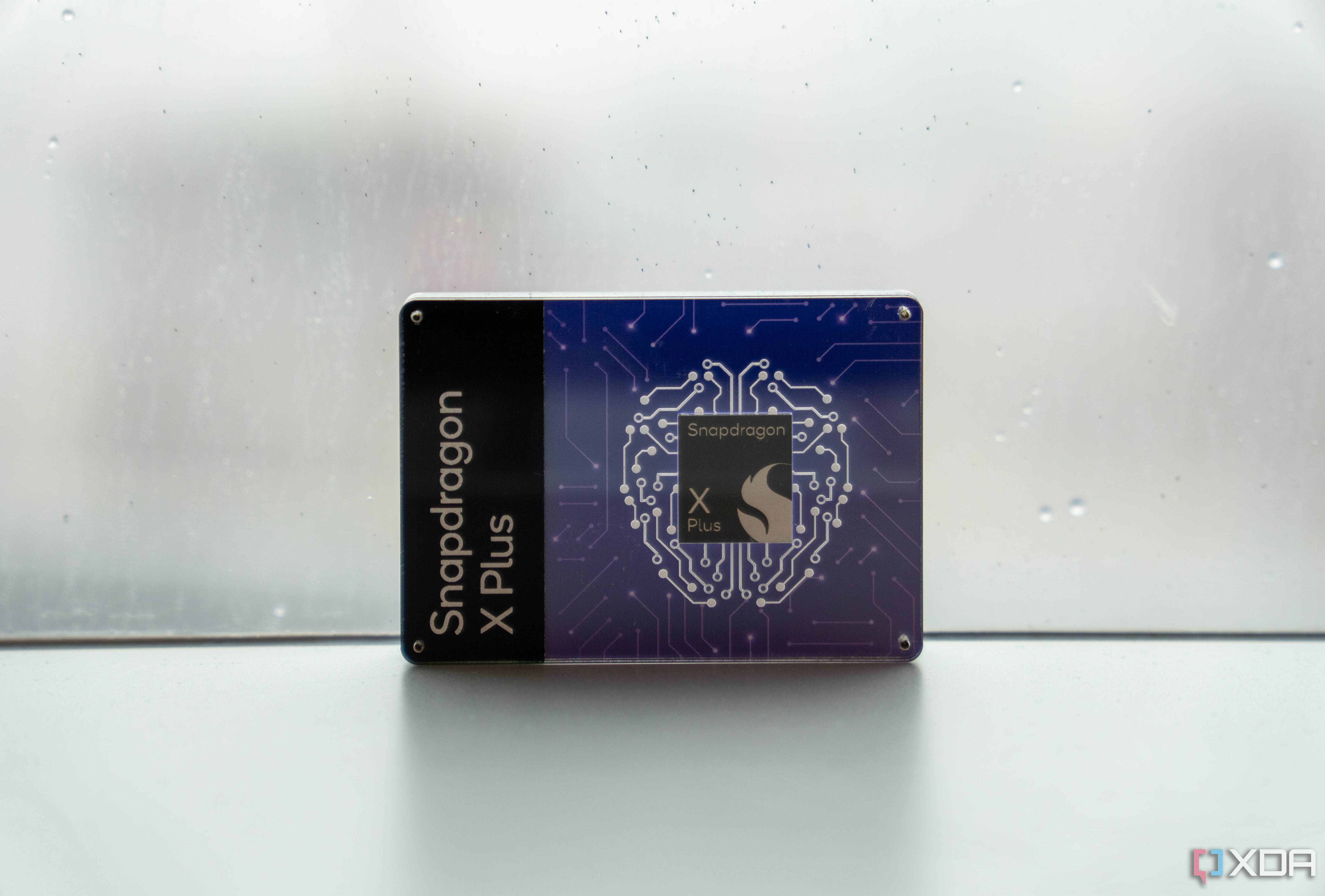 Snapdragon X Plus-10