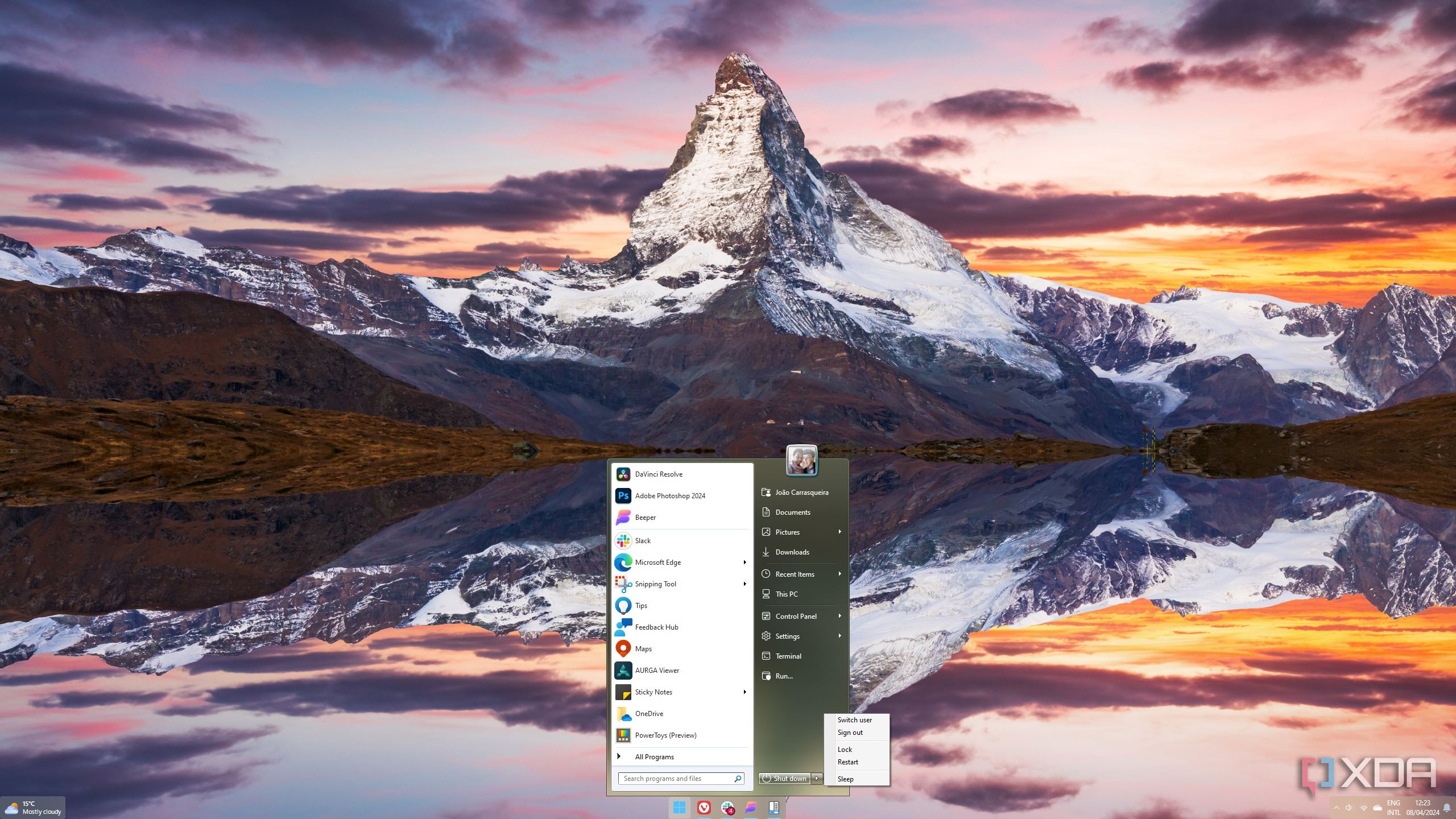Screenshot of a Windows 11 desktop with StartAllBack Start menu in Windows 7 style