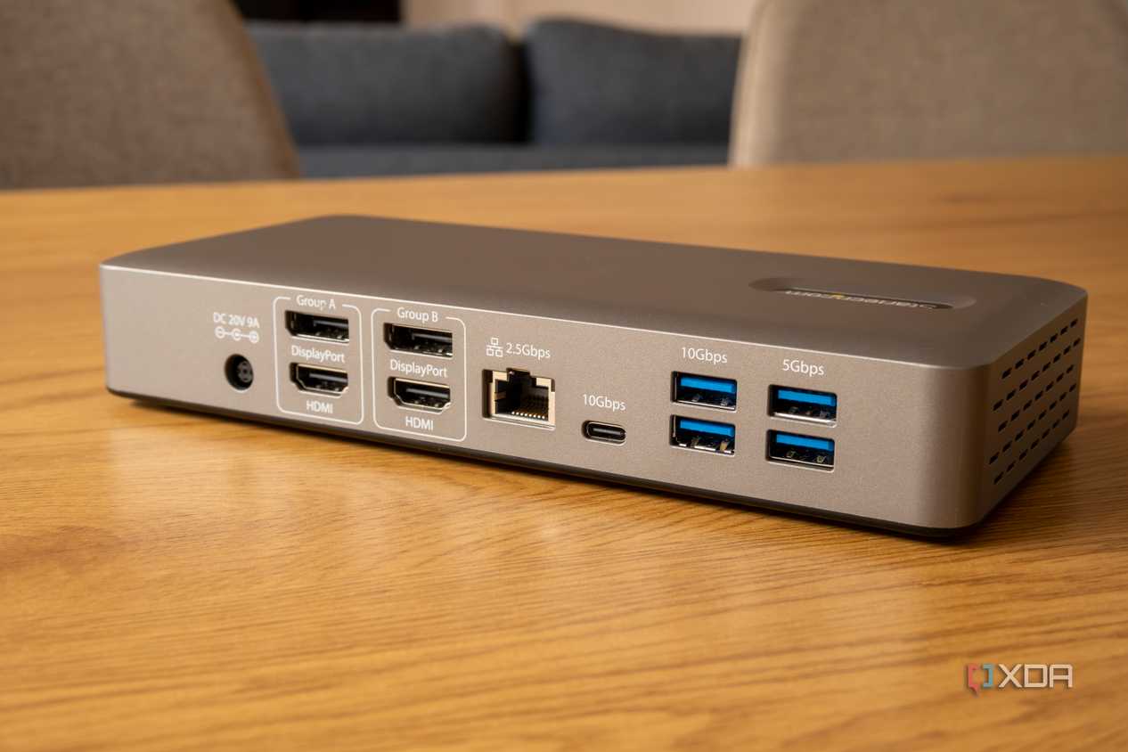 StarTech Thunderbolt 4 Multi-Display Docking Station-10