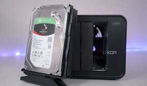 HDD in front of the TerraMaster F4-424 Pro