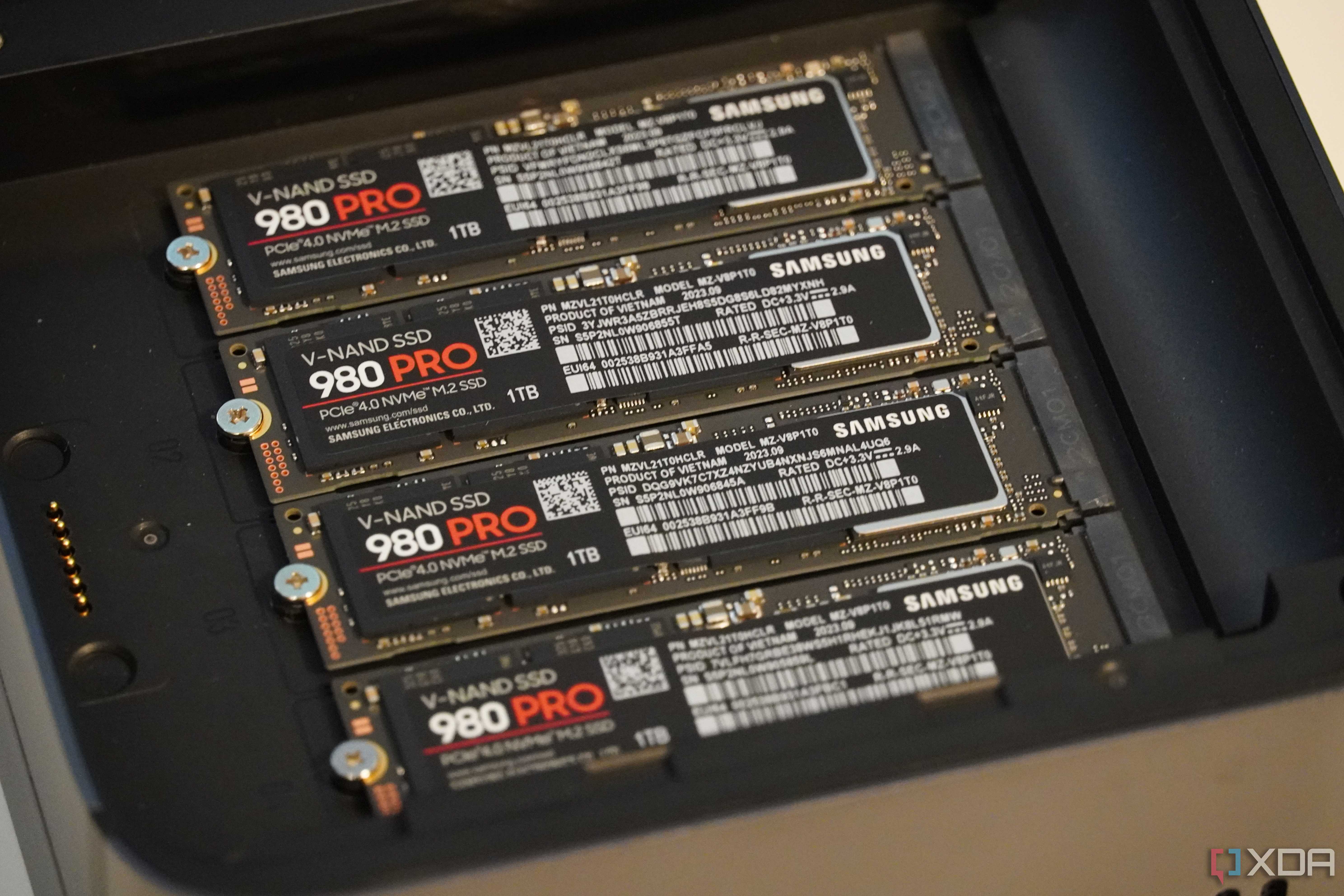 Four SSDs in the Ugreen NAS.