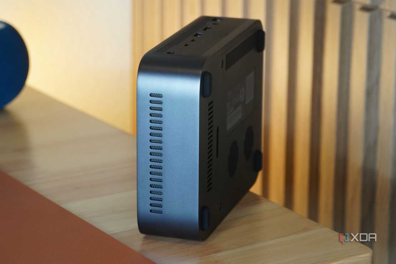 The side of the Ugreen NAS.