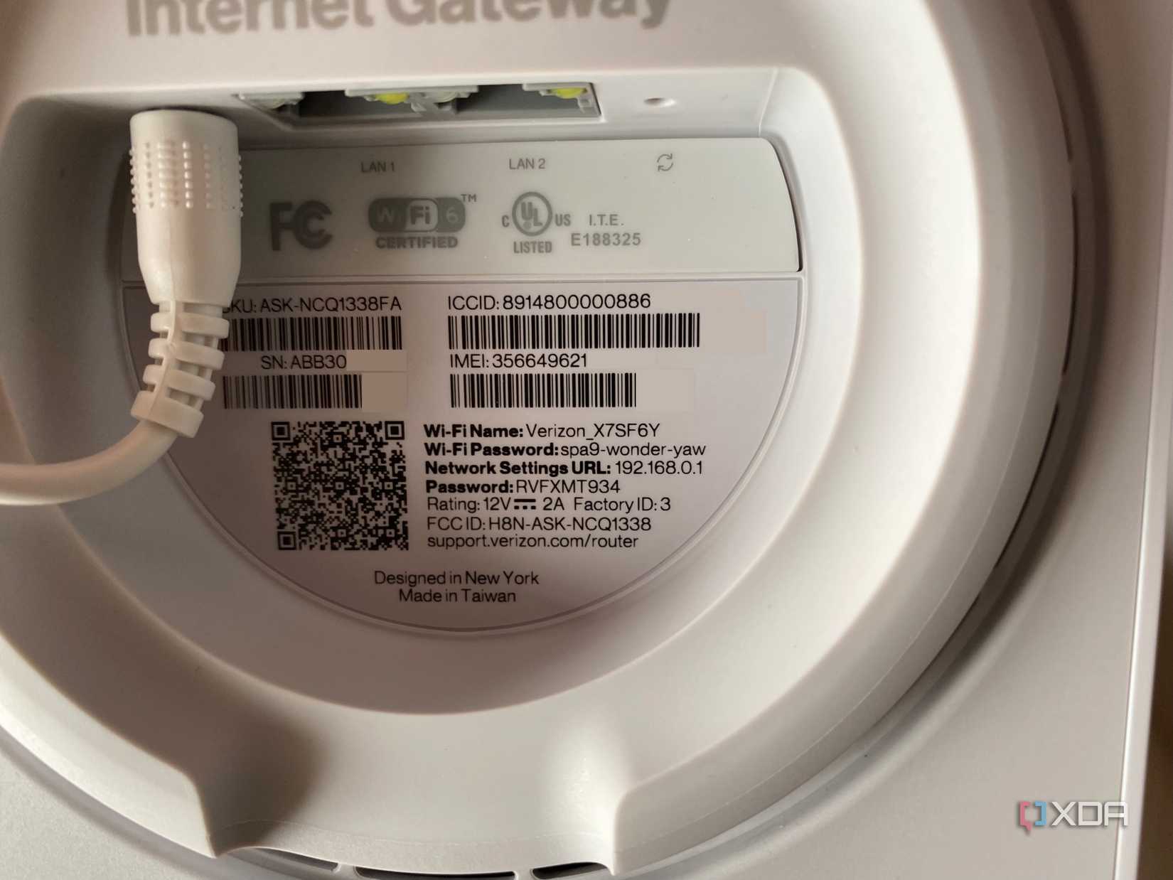 Verizon 5G Home internet router bottom