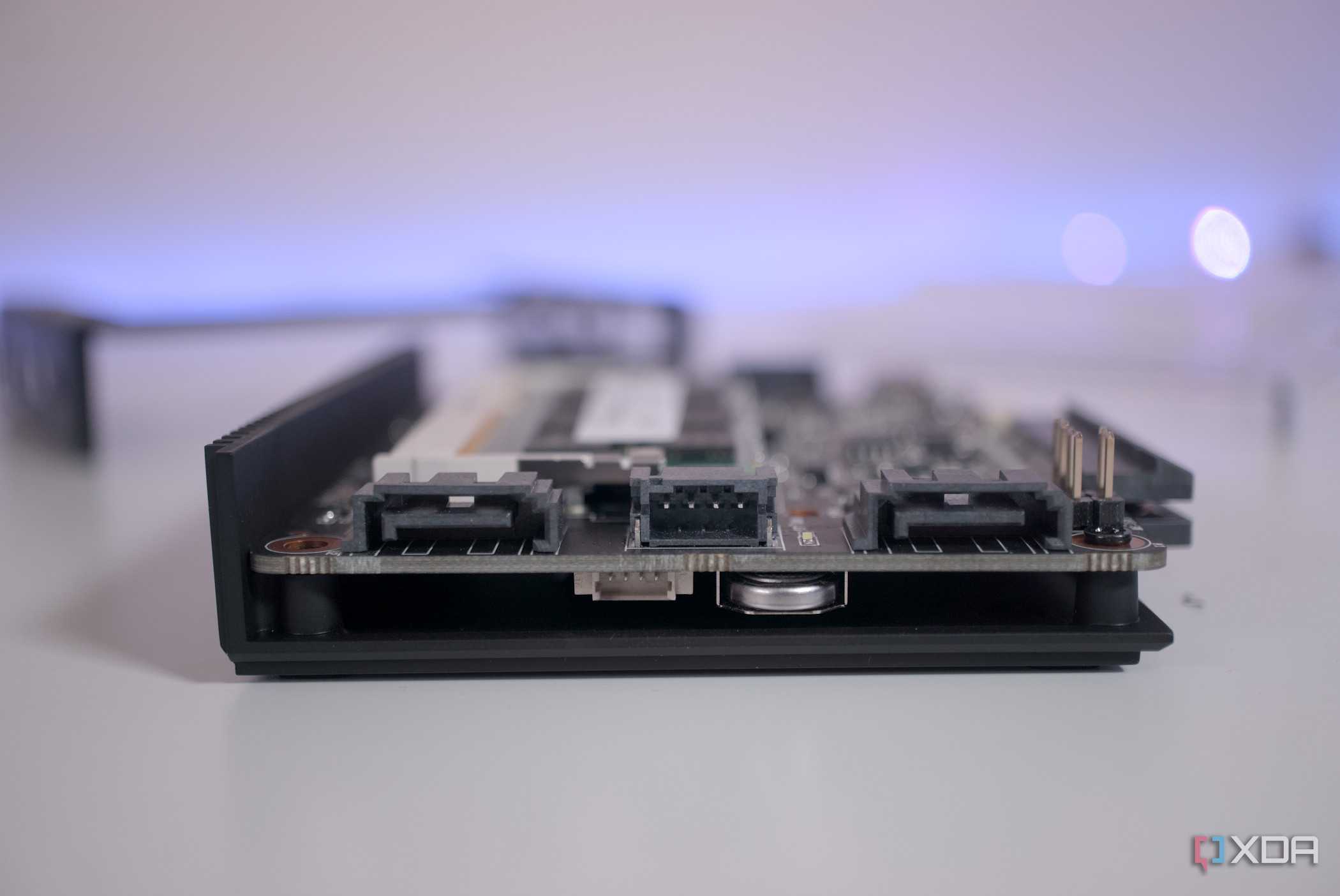ZimaBlade ports