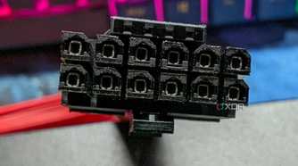 12VHPWR 12+4 pin power connector