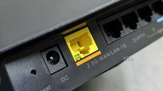 An image showing the 2.5G port on the Reyee E6 gaming router.