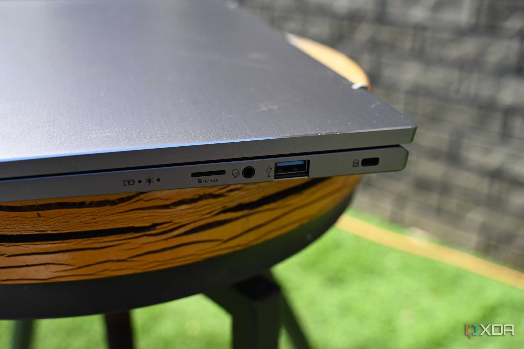 Close up of Acer Swift Go 16 (2024) right-side ports