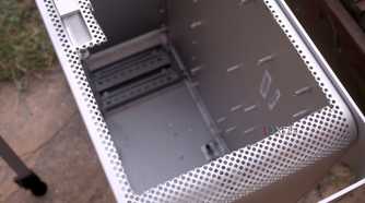 Power Mac G5 without the rear panel