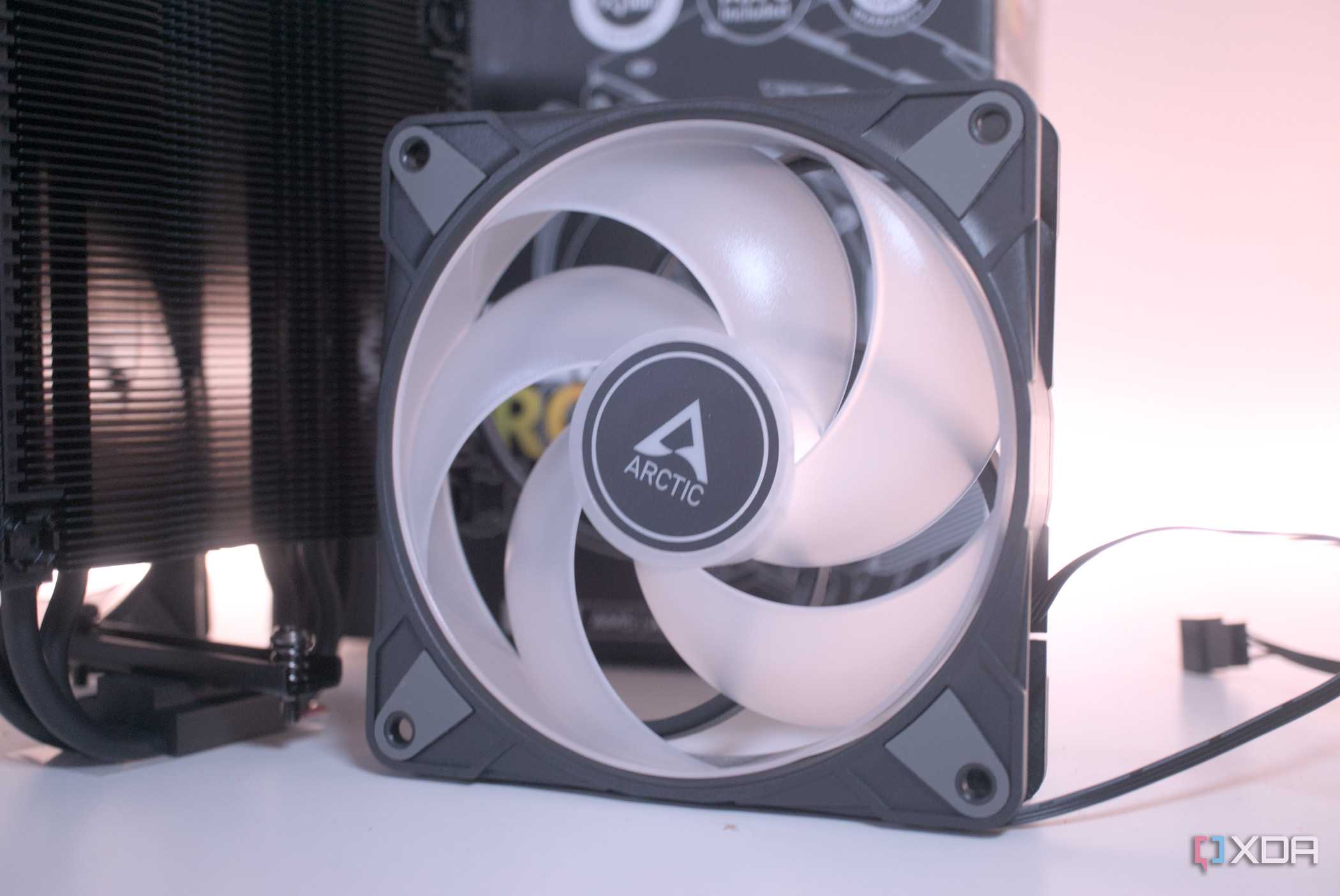 Arctic Freezer 36 A-RGB fan