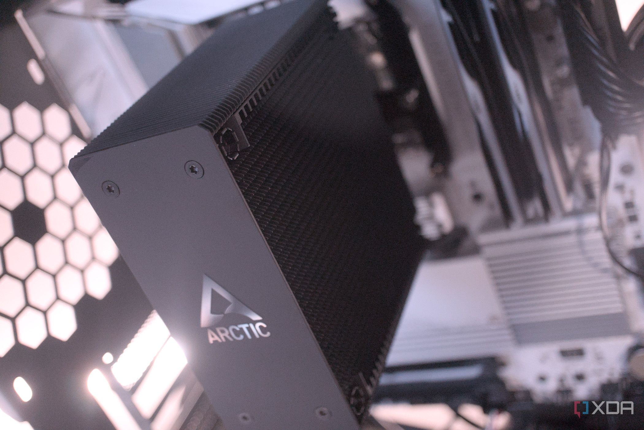 Installing the Arctic Freezer 36 A-RGB