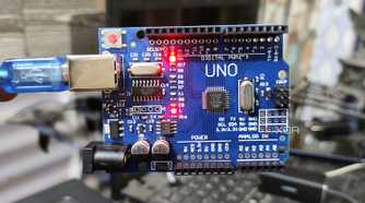 Arduino Uno with both LEDs lit