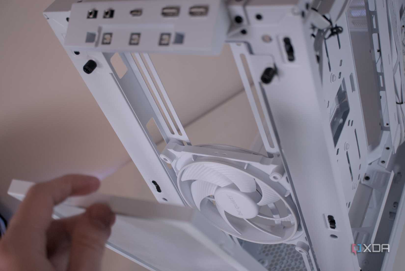 Removing the be quiet! Dark Base 701 front panel dust filter
