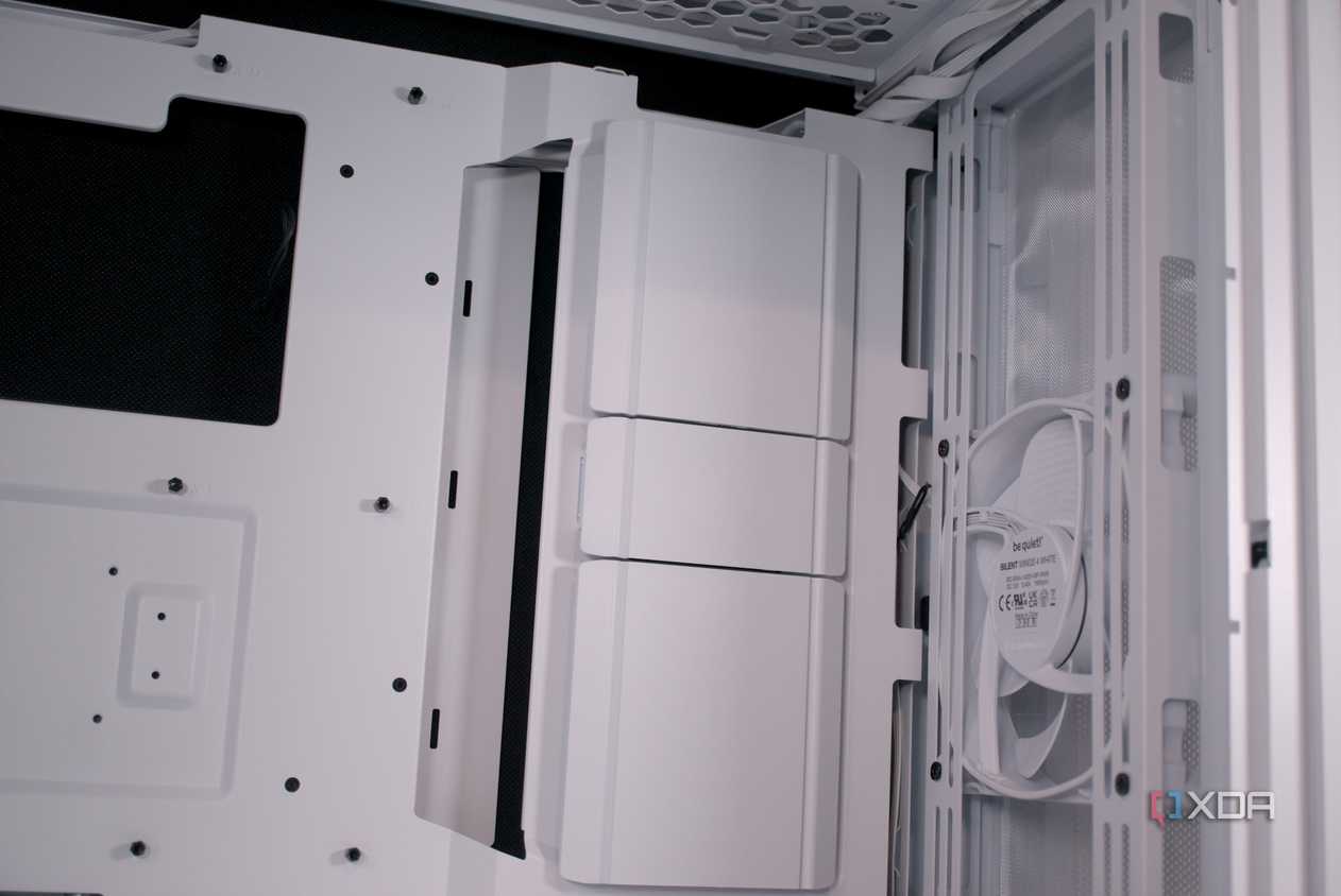 be quiet! Dark Base 701 SSD and HDD covers