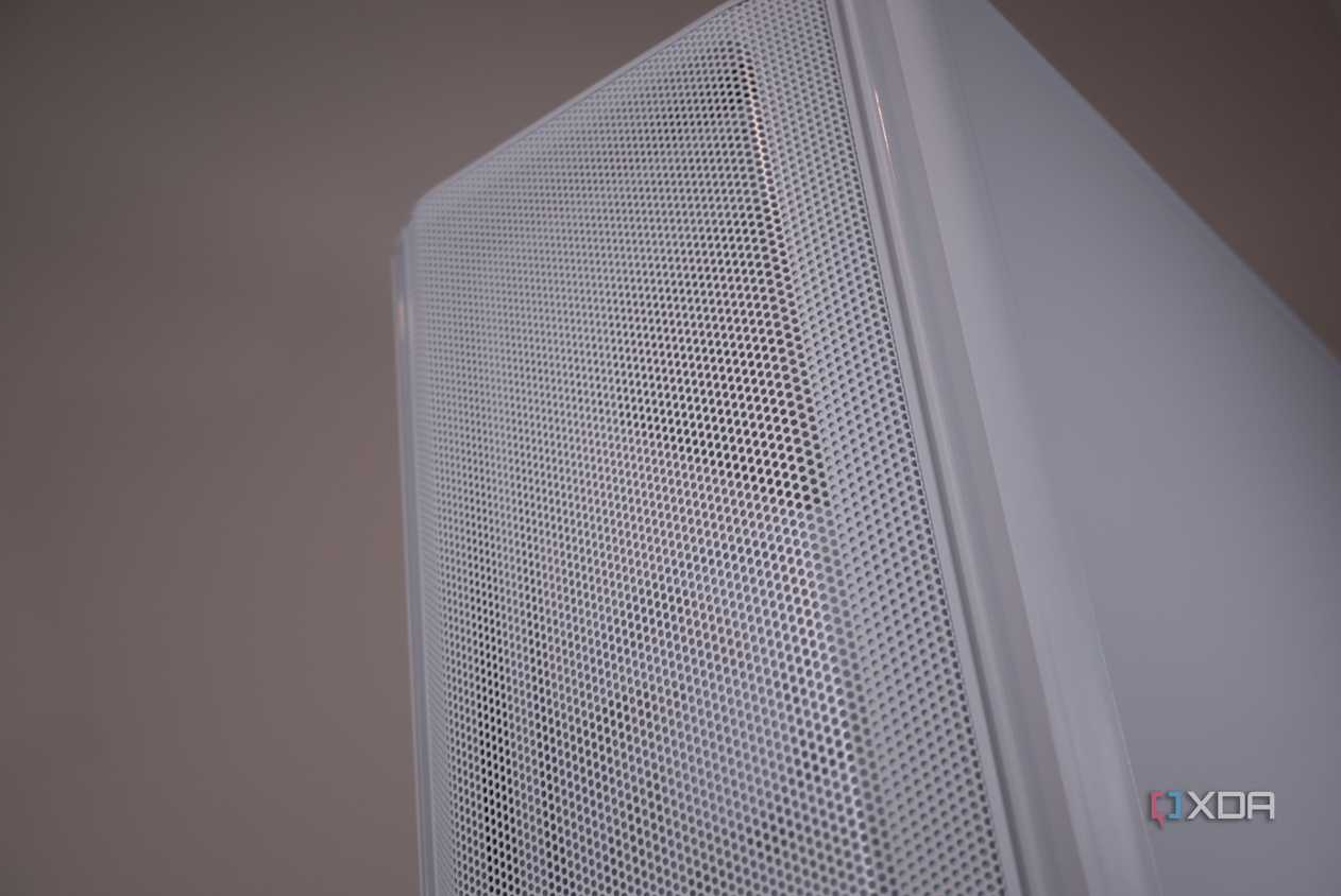 be quiet! Dark Base 701 front mesh panel