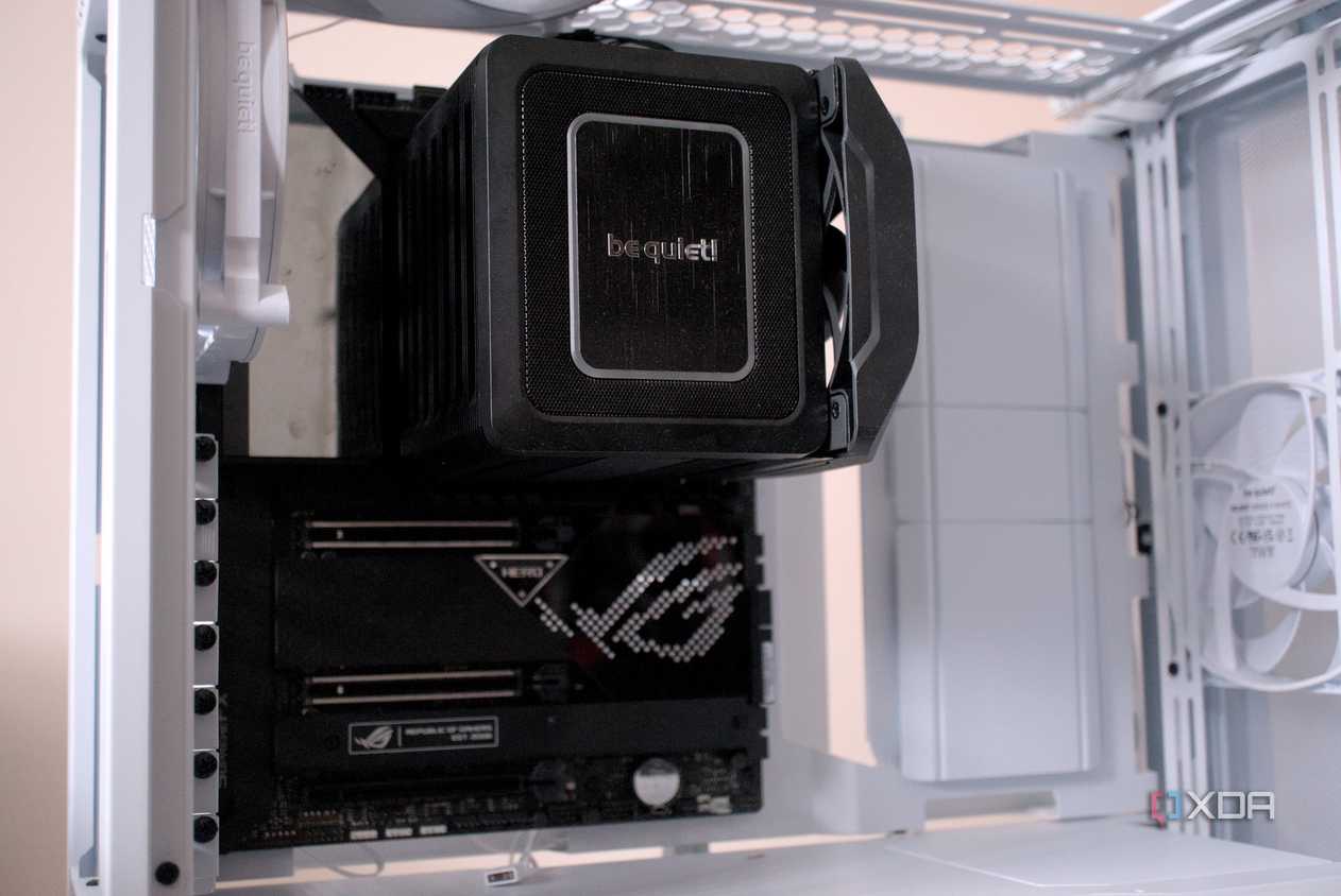 Installing the motherboard inside be quiet! Dark Base 701