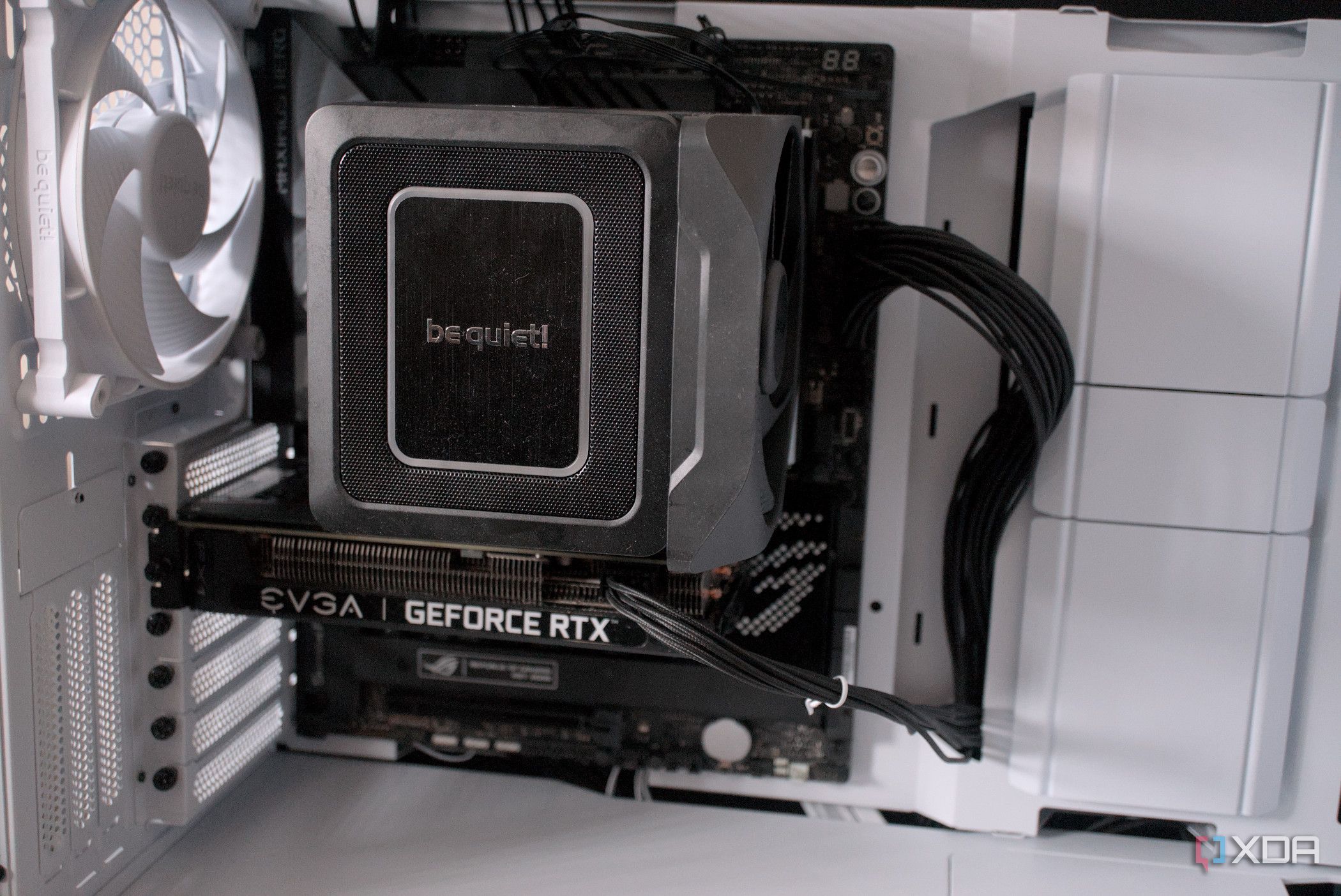 be-quiet-dark-base-701-case-pc-built-1