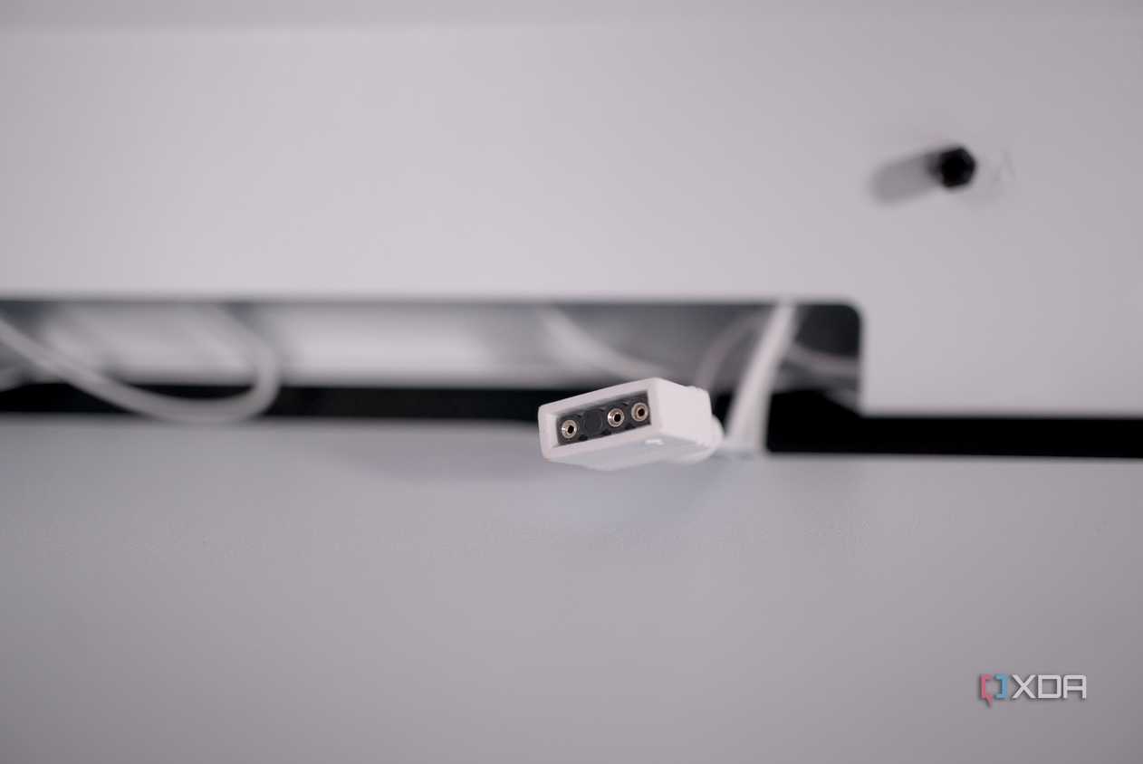 be quiet! Dark Base 701 hub RGB connector