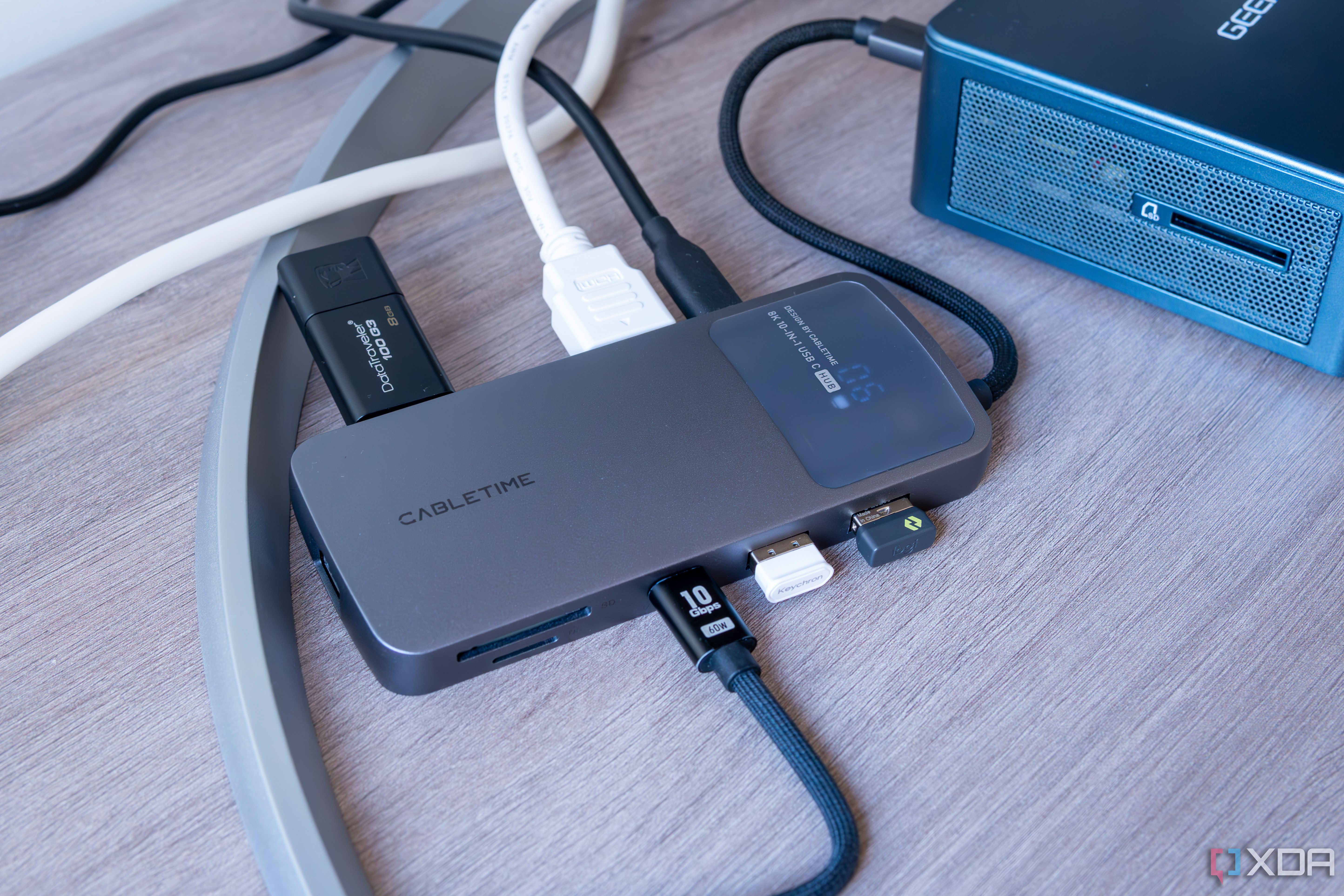 Cabletime 10-in-1 8K USB-C Hub Digital Display with multiple peripherals connected