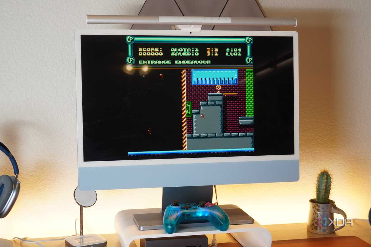 Super Crusher Fighters on an iMac with Delta Emulator.