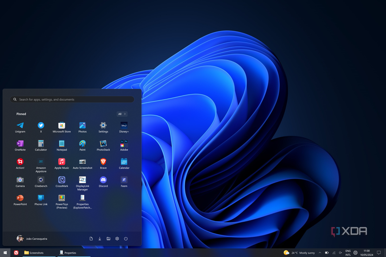 Screenshot of a Windows 11 desktop with a left-aligned Start menu with recommended content disabled and five rows of pinned items