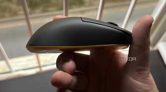 A right side profile of the Fantech Helios II Pro wireless gaming mouse