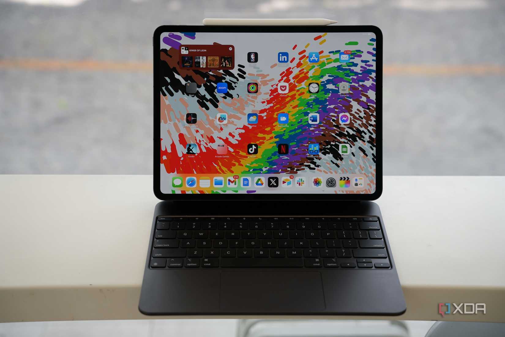 M4 iPad Pro with Magic Keyboard