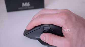 Holding the Keychron M6