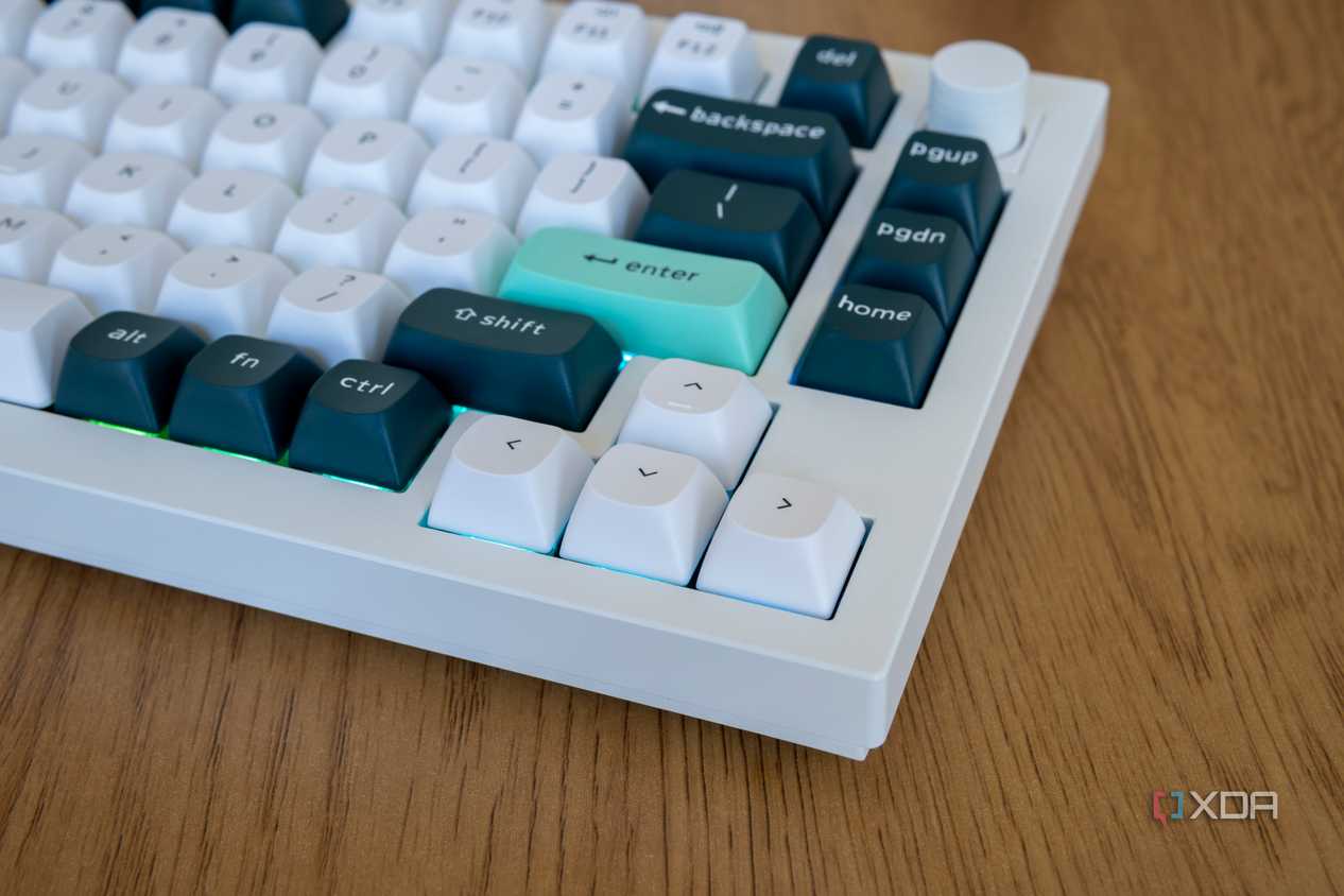 Close-up of the arrow keys on the Keychron Q1 HE
