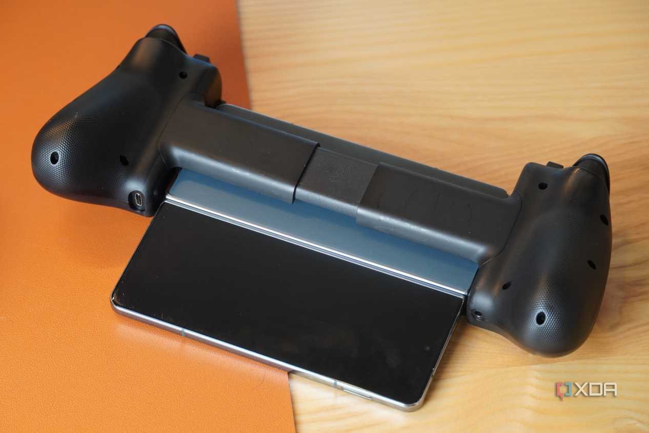 The back of the Razer Kishi Ultra.