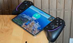 The Razer Kishi Ultra on a desk.