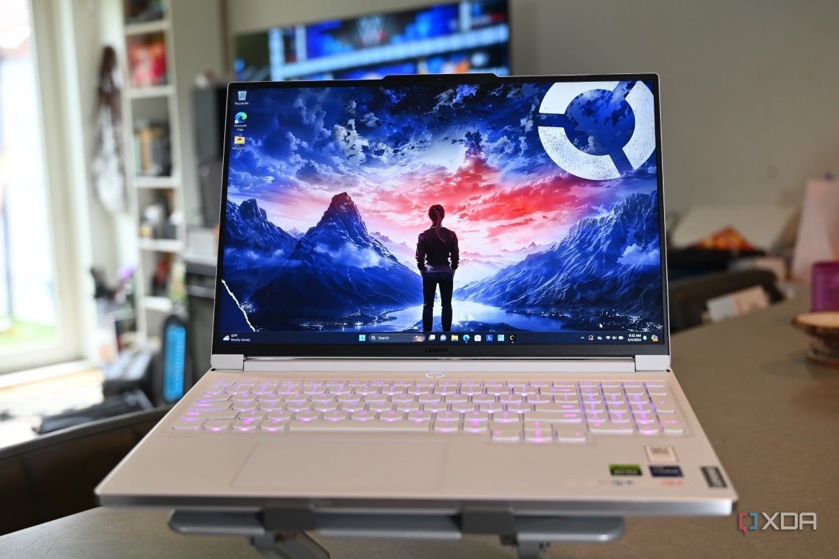 Lenovo Legion y700 gen3 ホワイト 2025 Lenovo LEGION Y700 3rd Gen 8.8 Gaming Tablet - Snapdragon 8