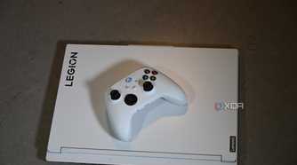 Top shot of Lenovo Legion 7i 16 9th Gen with white Xbox Series X controller