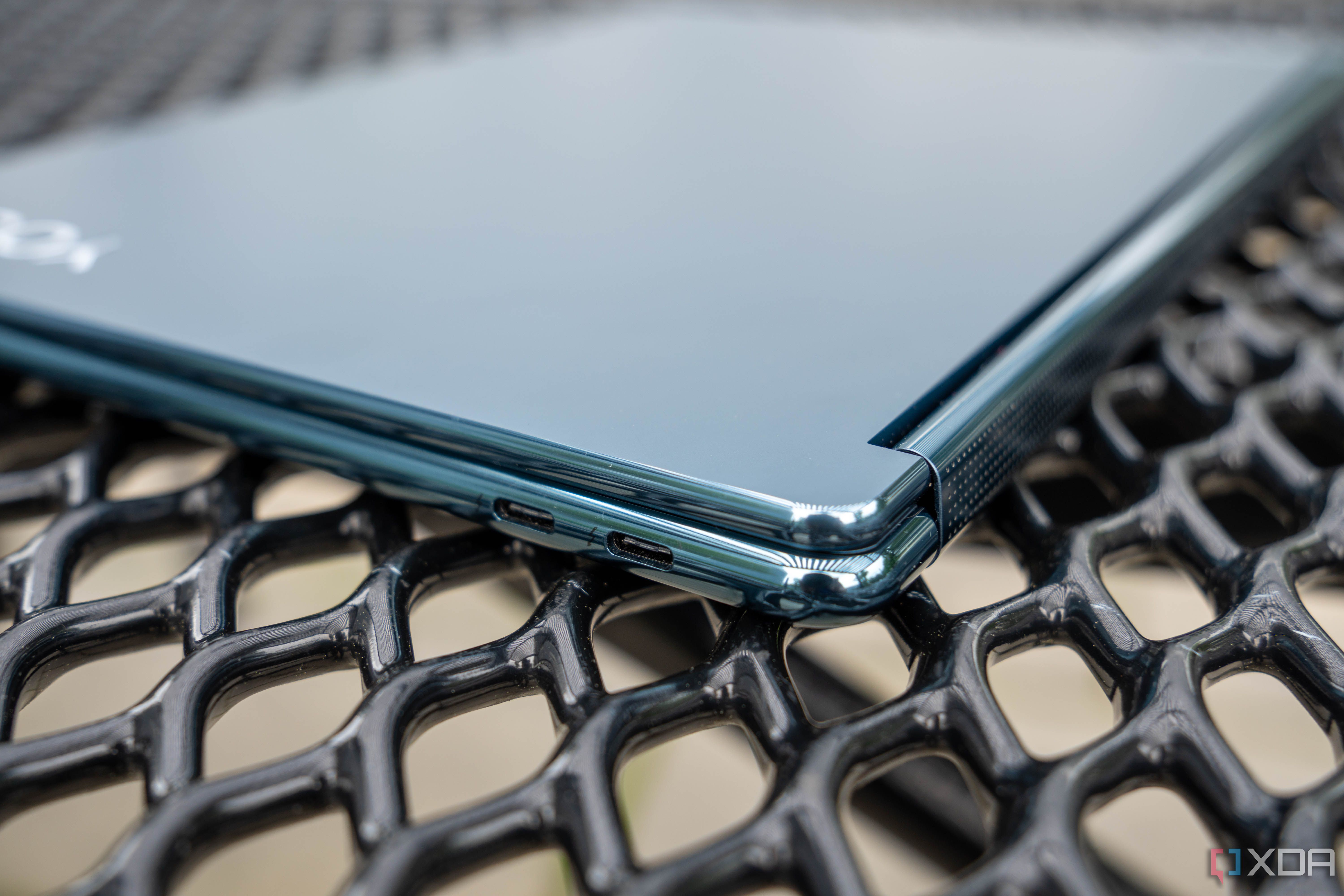 Lenovo Yoga Book 9i 2024-4