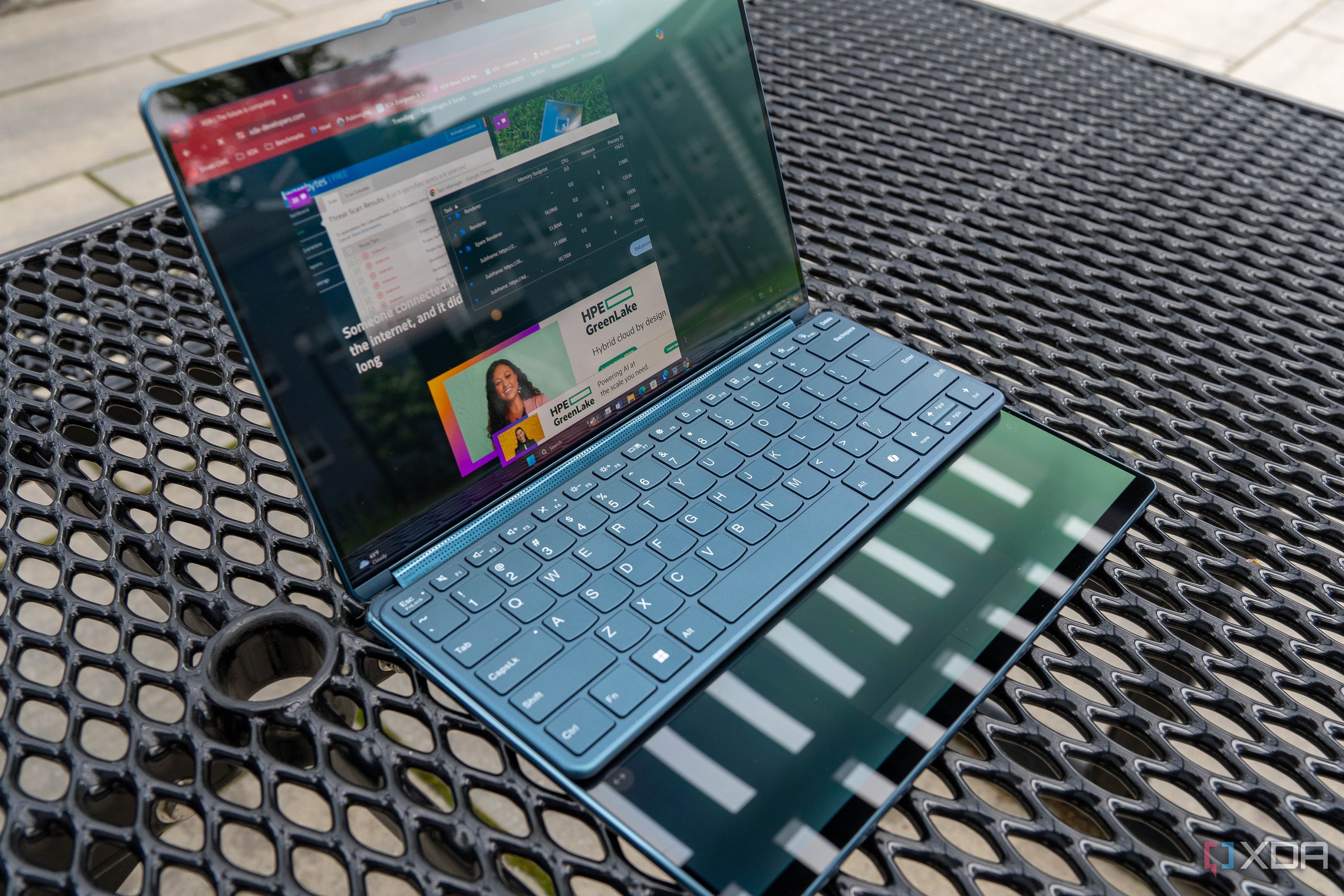 Lenovo Yoga Book 9i 2024-6