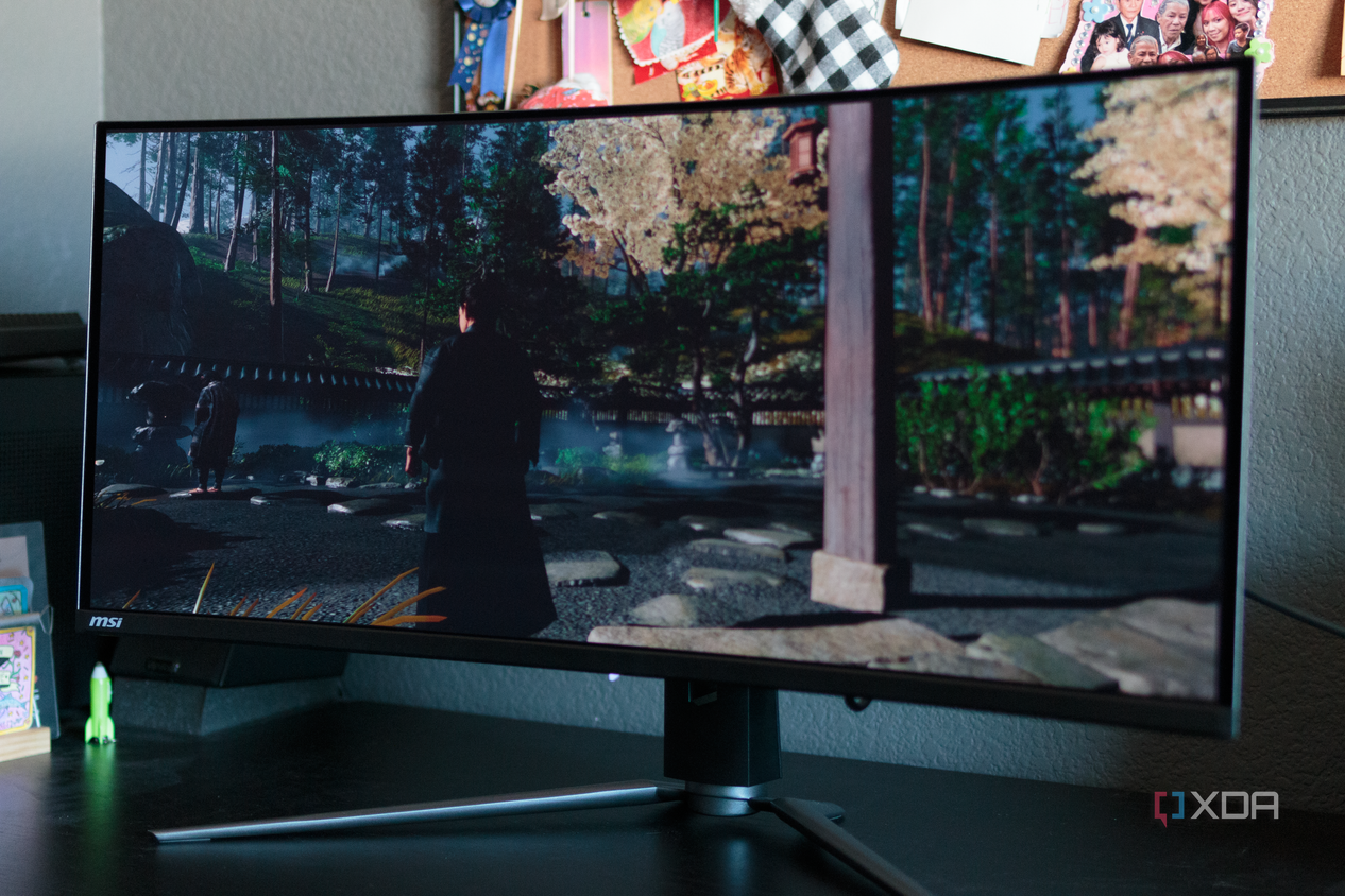 Curved screens may show image distortion