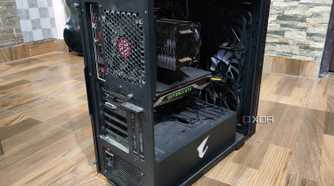 A Gigabyte Aorus ACW300 cabinet with a Ryzen 5 1600 CPU and a GTX 1080 inside