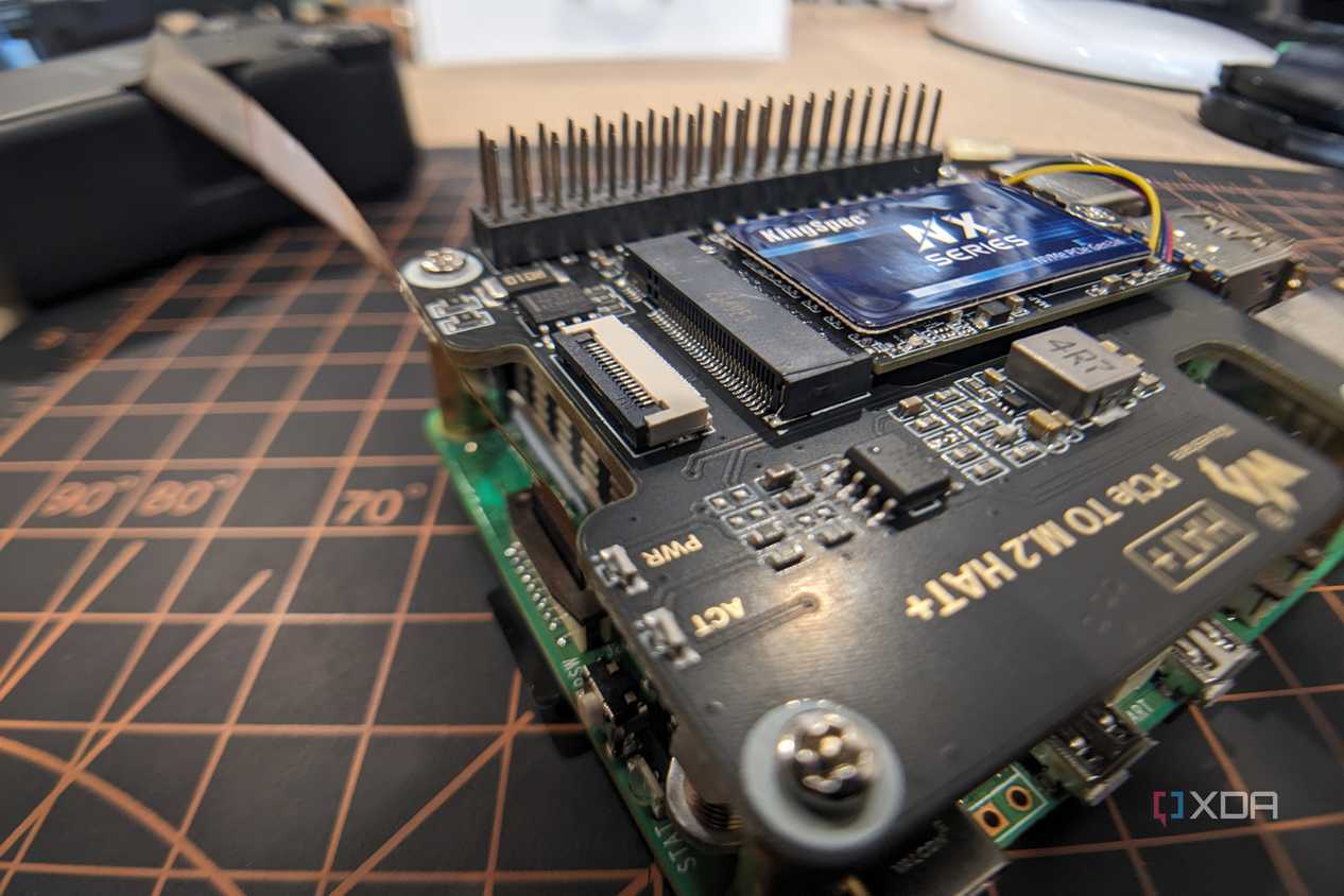 HAT PCIe tab closed