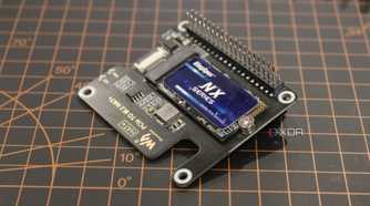 Waveshare PCIe HAT with GPIO pin extenders