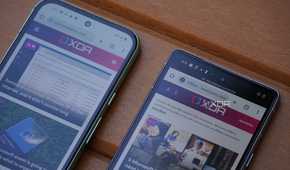 The Pixel 8a and Pixel 7a displays on showing the XDA homepage.