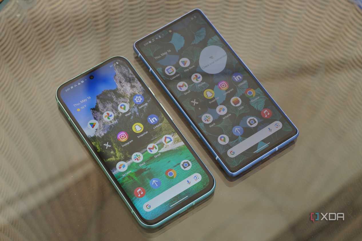 The Pixel 8a and Pixel 7a displays on.