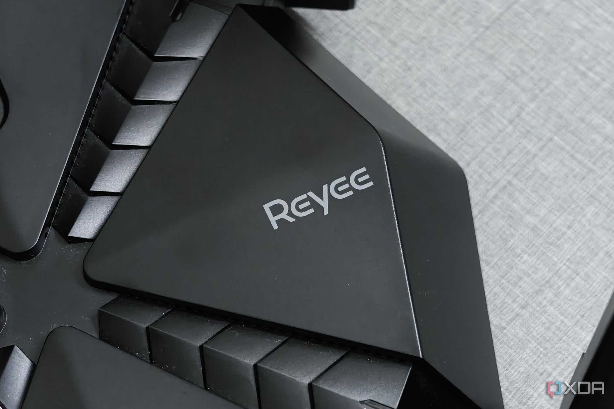 An image showing the Reyee branding on E6 AX6000 gaming router.