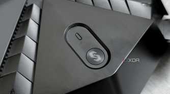 An image showing the Reyee E6 AX6000 button and an LED.