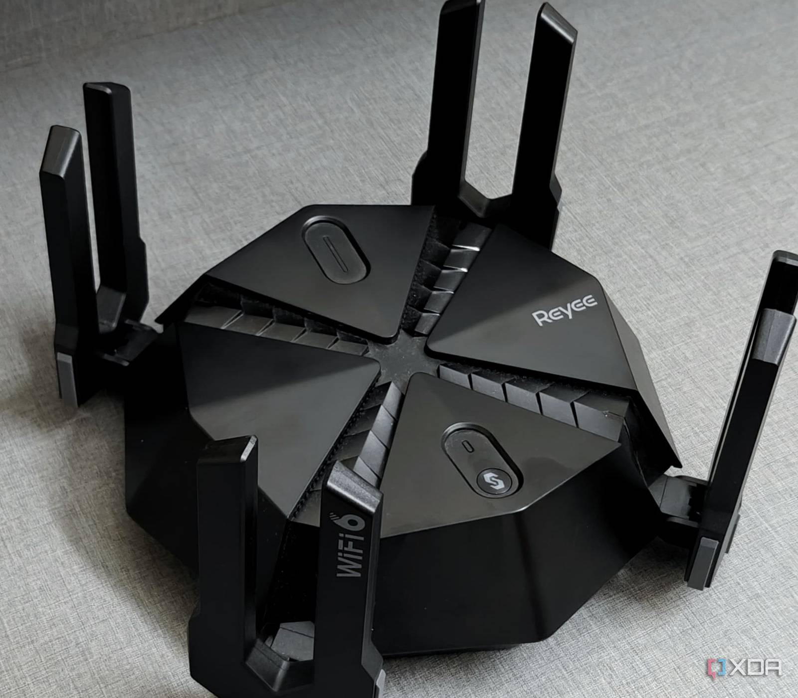 Reyee E6 AX6000 gaming router review: Winning without breaking the
