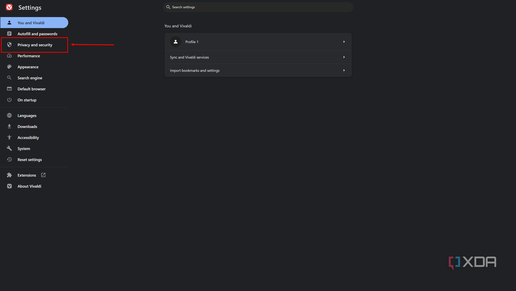 Screenshot of Vivaldi settings with the privacy and security option highlighted