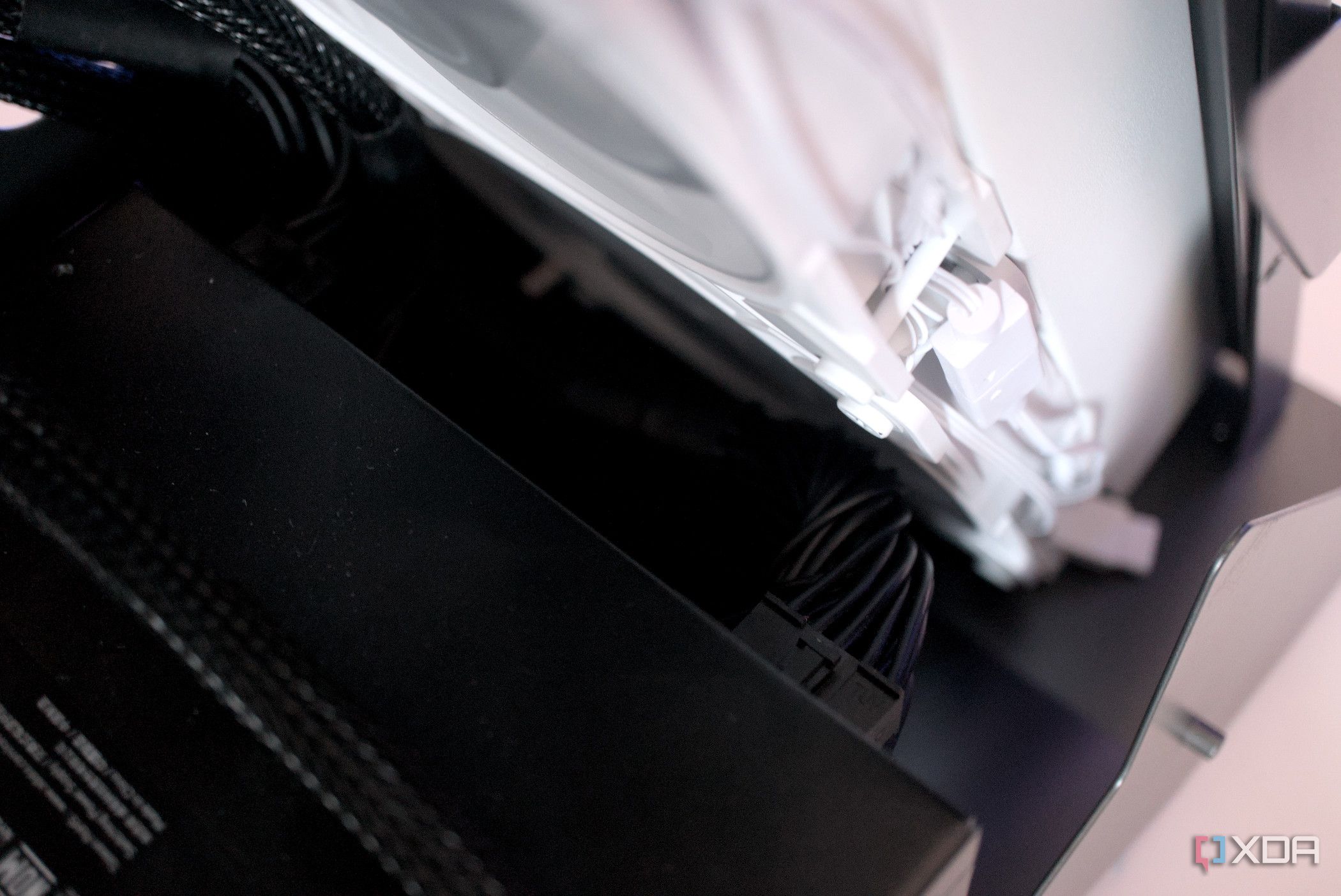 Vetroo K1 Pangolin review: I hated building a PC inside this cool ...